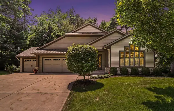 5543 N Red Pine Circle, Kalamazoo, MI 49009