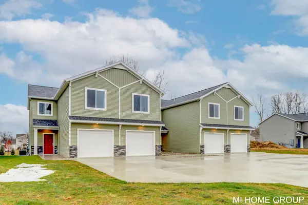 13680 Signature Drive, Holland, MI 49424