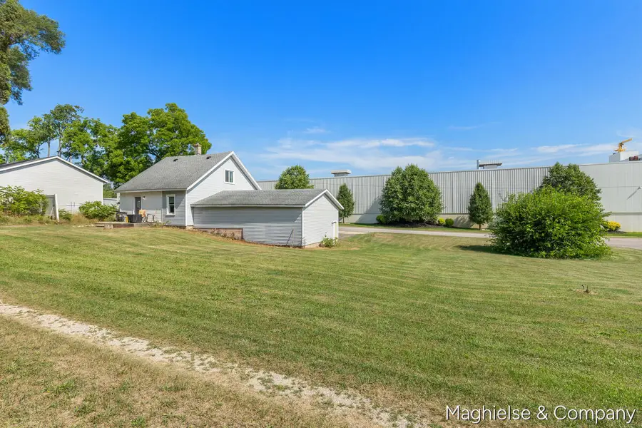 116 Washington Street, Middleville, MI 49333 - #3