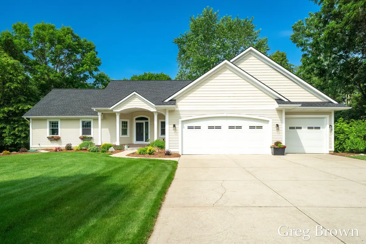 1995 Knollpoint Drive Ne, Ada, MI 49301 - #1
