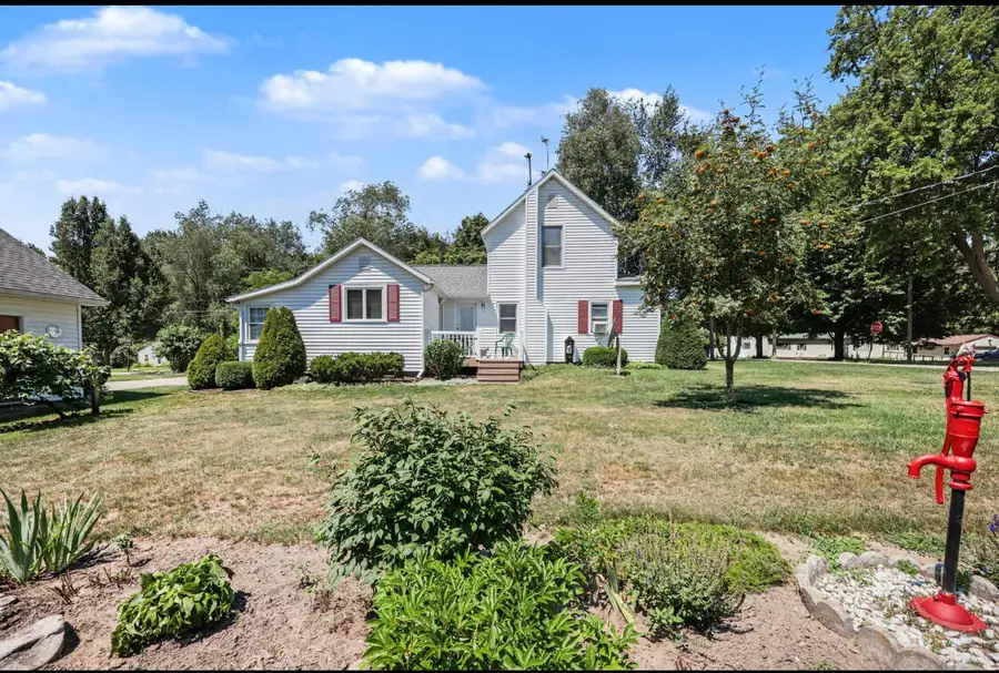 402 Smith Street, Sheridan, MI 48884 - #2
