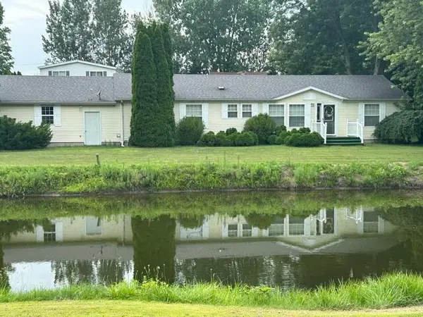 8543 Laberdy Road, Eau Claire, MI 49111