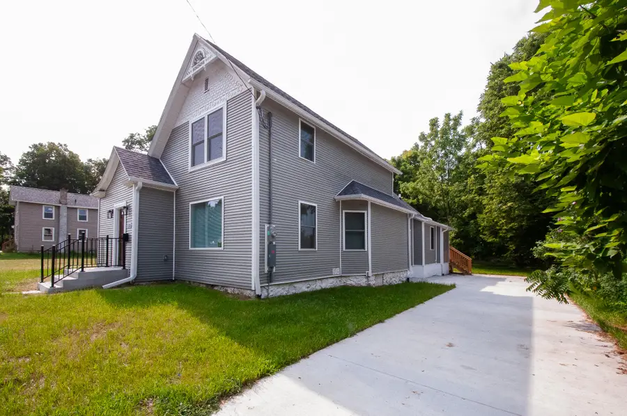 123 W Manchester Street, Battle Creek, MI 49037 - #2