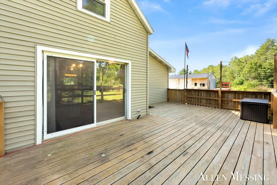 769 S Pine Avenue, White Cloud, MI 49349 - #3