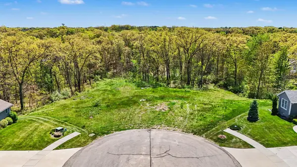4777 Trail View Ne, Grand Rapids, MI 49525