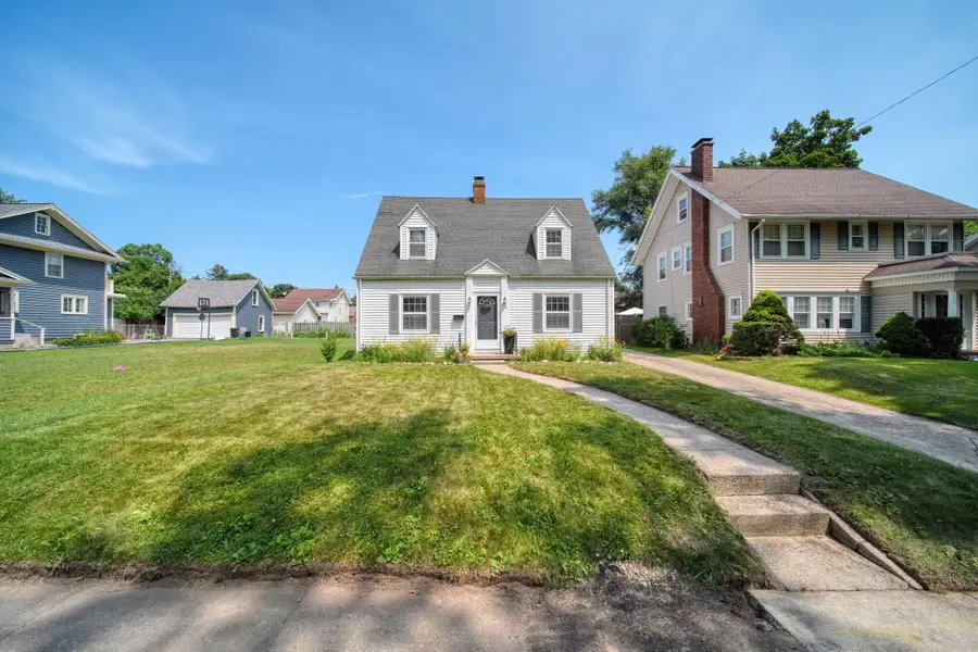 716 Woodfield Drive, Jackson, MI 49203 - #2