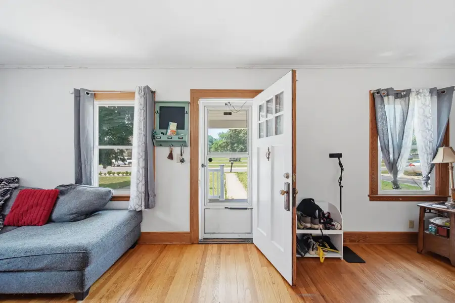 4319 Francis Street, Jackson, MI 49203 - #3