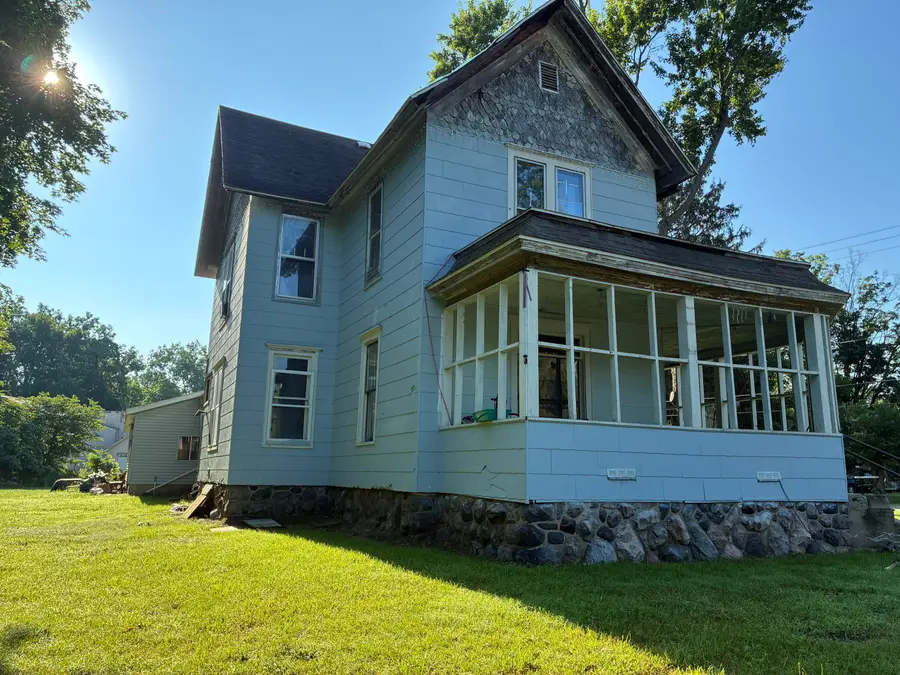 404 N Paw Paw Street, Lawrence, MI 49064 - #3