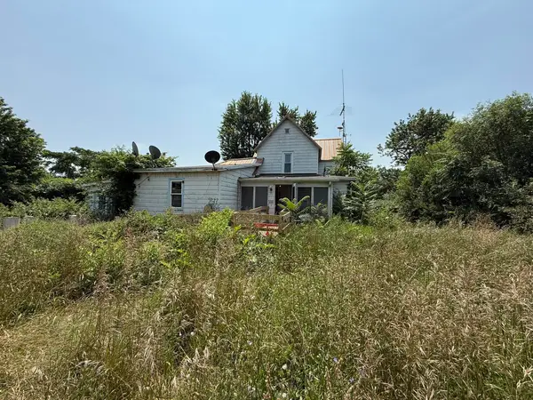 8211 S Lake Pleasant Road S, Hillsdale, MI 49242