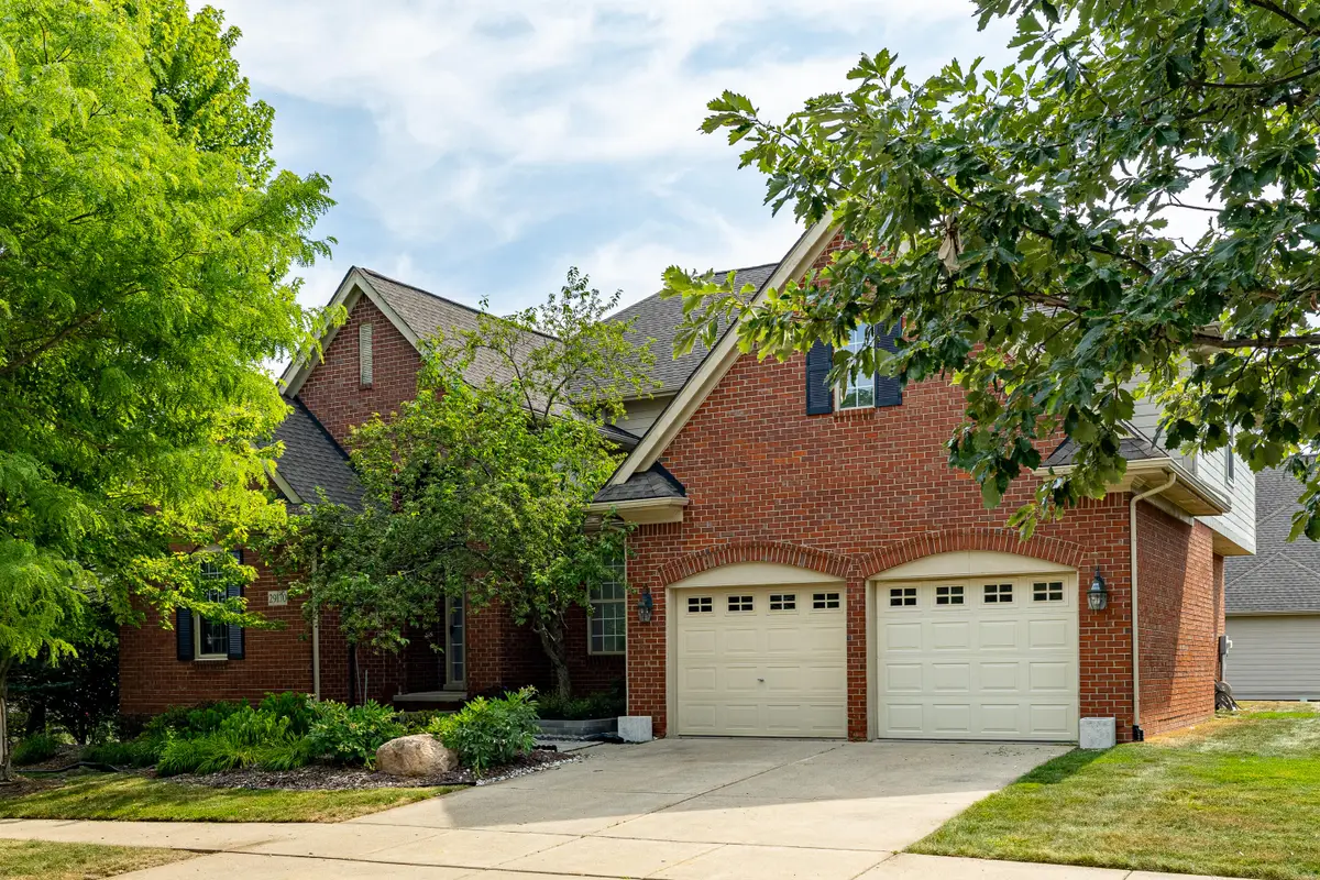 29170 Hemingway Drive, Novi, MI 48377 - #1