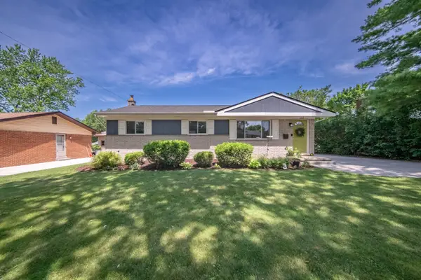 153 Nichols Drive, Saline, MI 48176