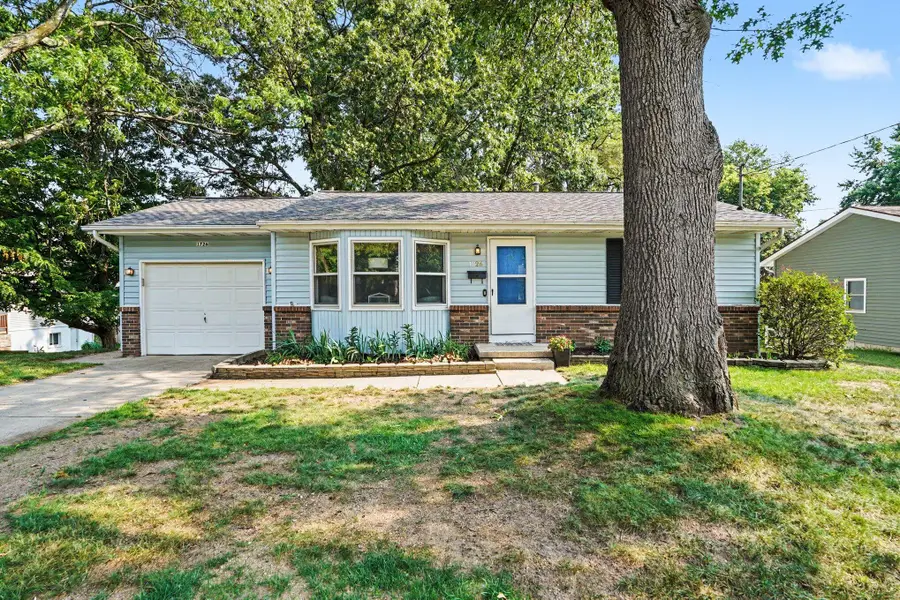 1726 6th Street Nw, Grand Rapids, MI 49504 - #2
