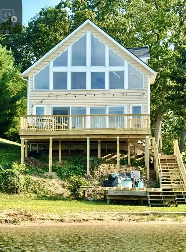 727 Treasure Island Drive, Mattawan, MI 49071