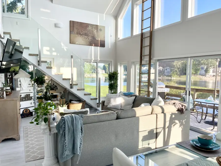 727 Treasure Island Drive, Mattawan, MI 49071 - #2
