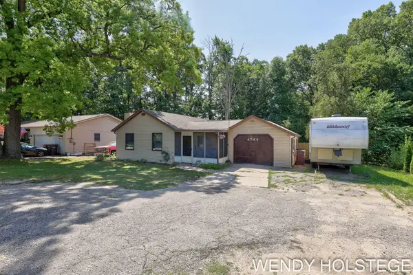4744 Burton Street Se, Grand Rapids, MI 49546