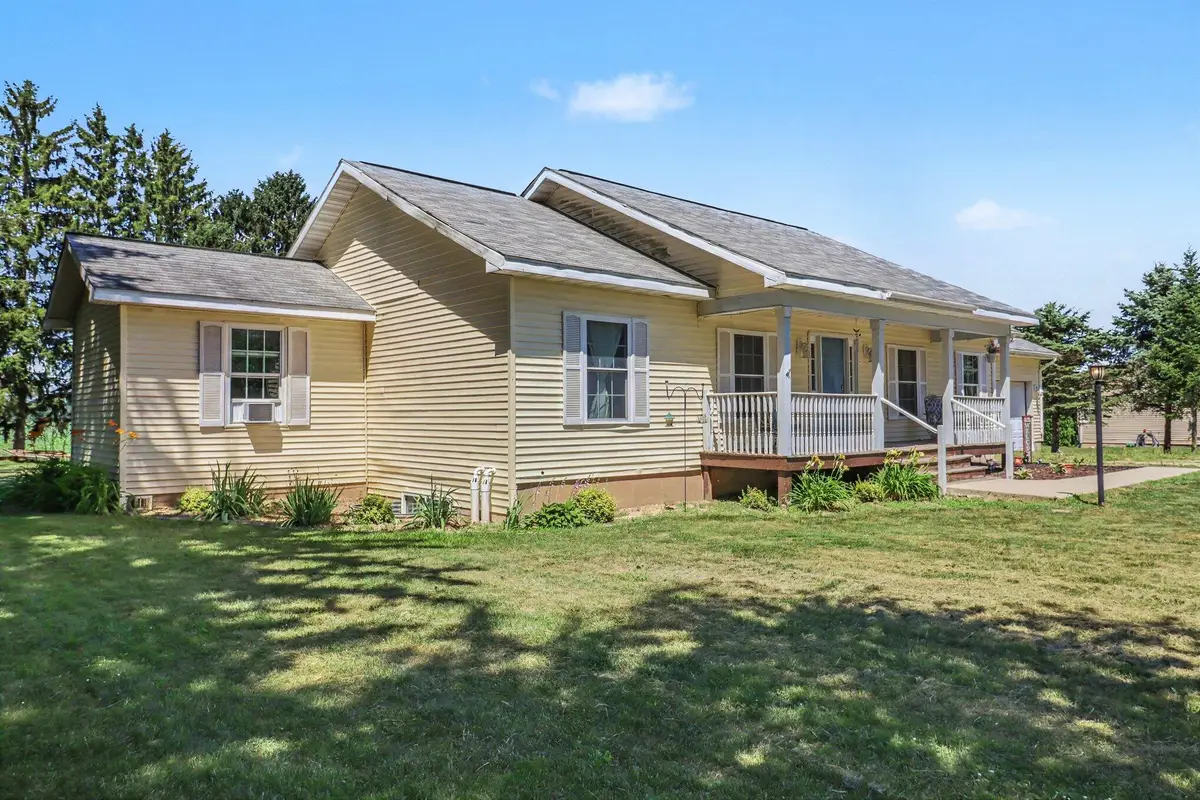 4067 W 48th Street, Fremont, MI 49412 - #1