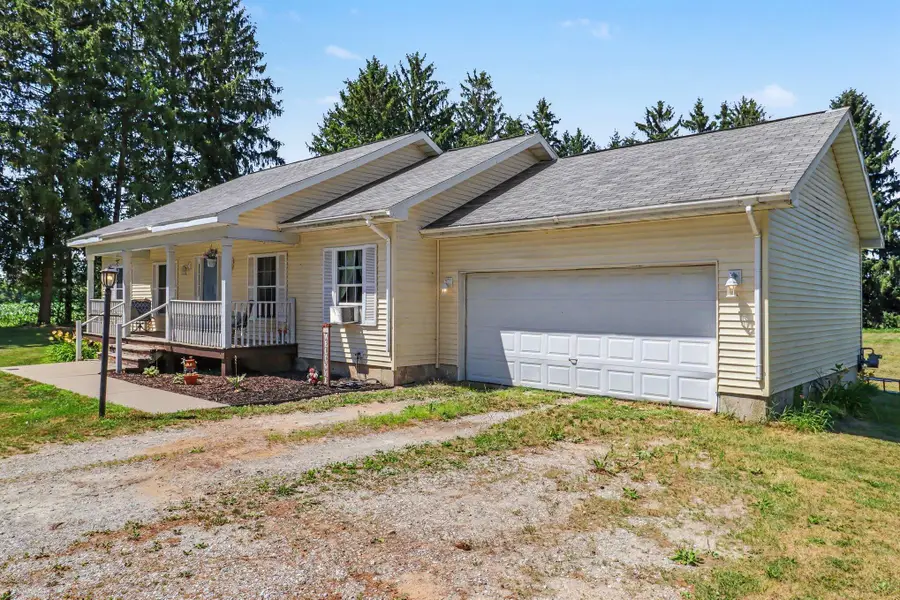 4067 W 48th Street, Fremont, MI 49412 - #2