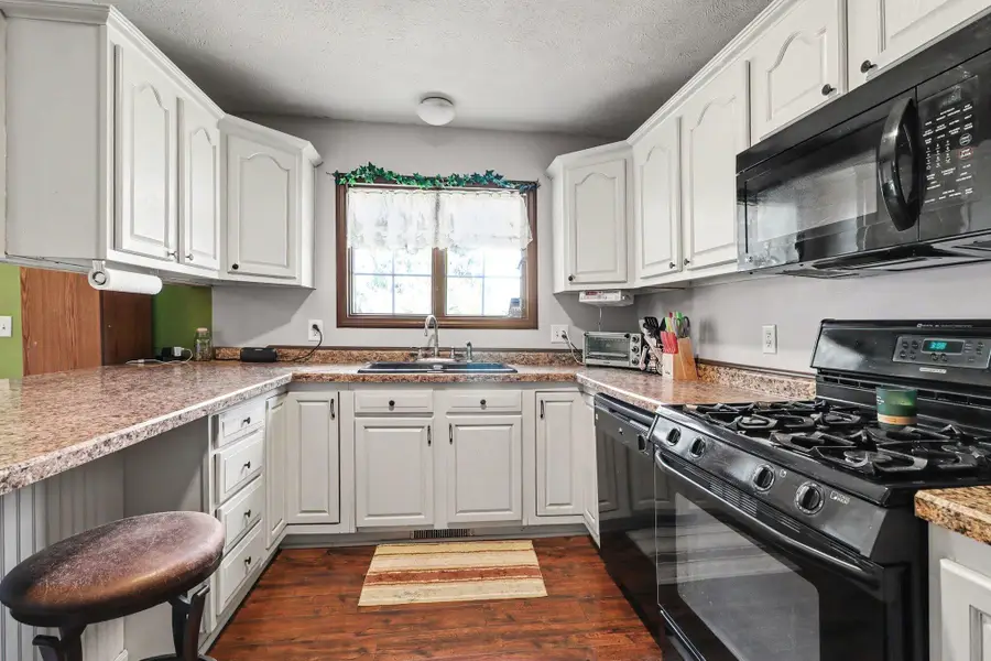 4067 W 48th Street, Fremont, MI 49412 - #3