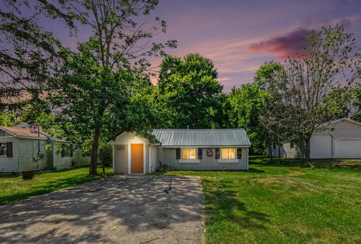 155 N 5th Street Ne, Cedar Springs, MI 49319 - #1