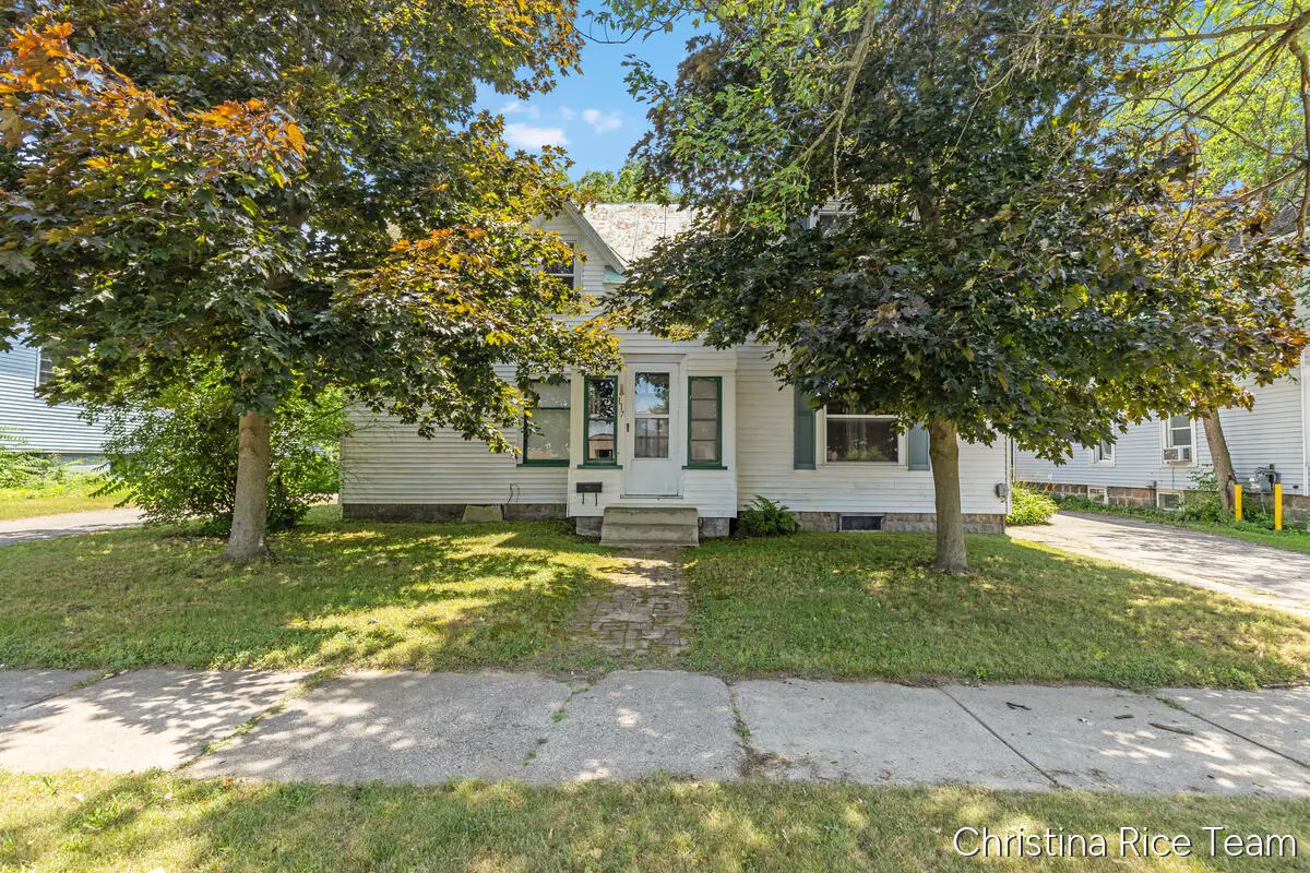 115 E Congress Street, Belding, MI 48809 - #1