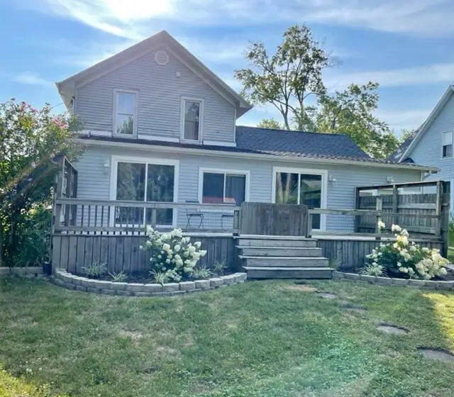 411 N Elm Street N, Three Oaks, MI 49128 - #3