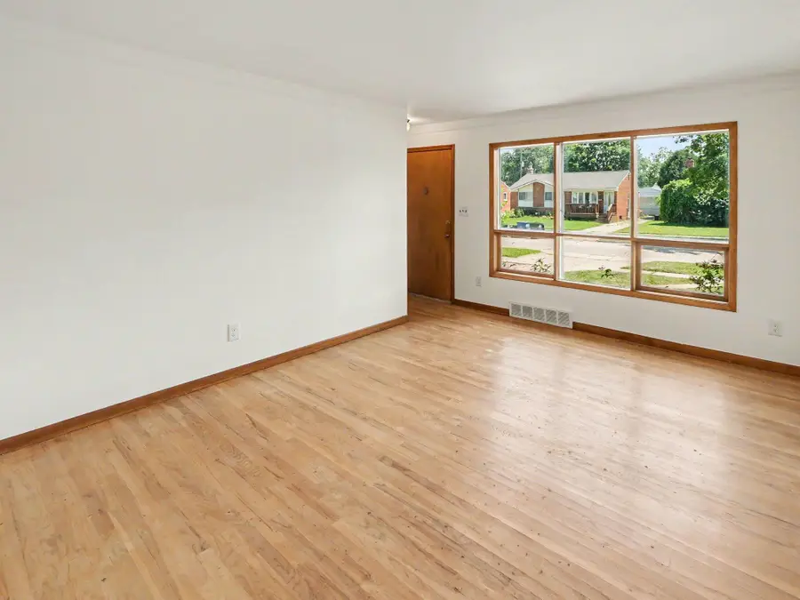 32740 Grandview Avenue, Westland, MI 48186 - #3