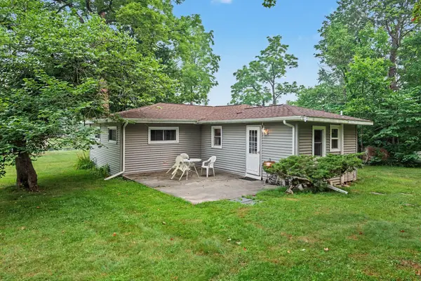 45296 15th Avenue, Bloomingdale, MI 49026