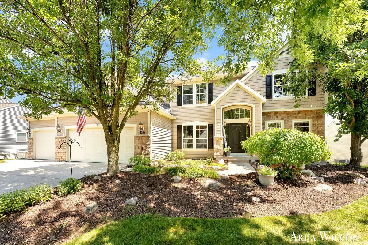 974 Dogwood Meadows Drive Se, Ada, MI 49301 - #1