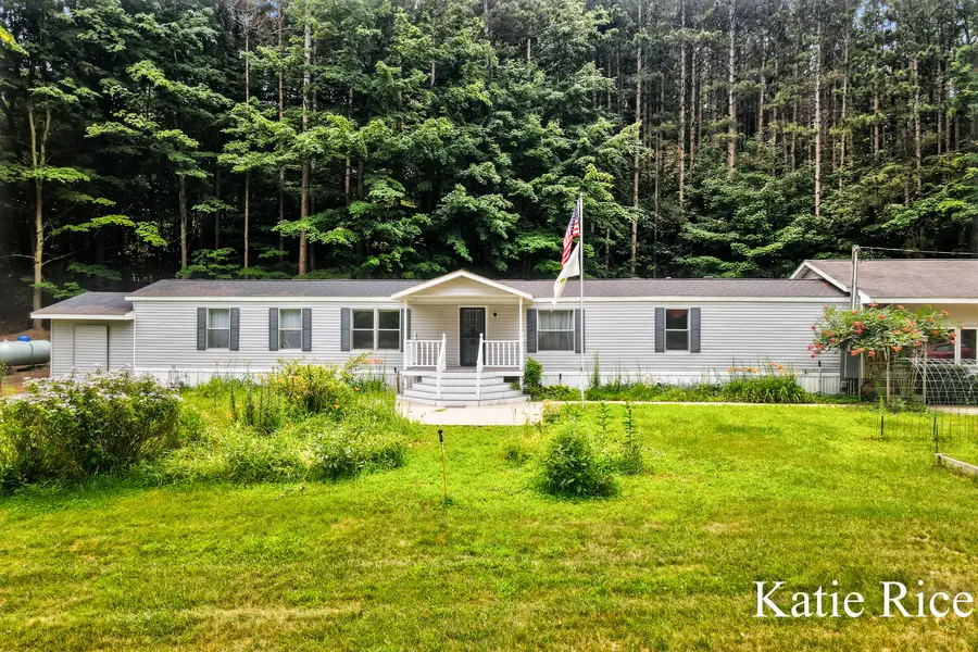 6411 W Cleveland Road, Montague, MI 49437 - #2