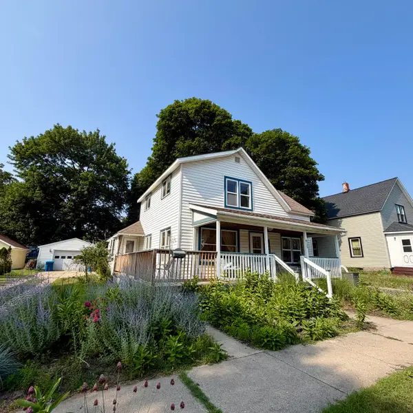 615 E Melendy Street, Ludington, MI 49431