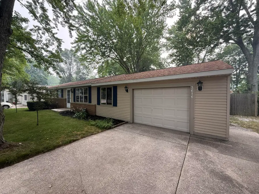 3616 S Sheridan Drive, Muskegon, MI 49444 - #2