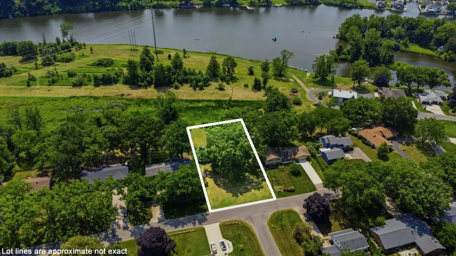 2444 Riverbend Drive, Benton Harbor, MI 49022 - #2