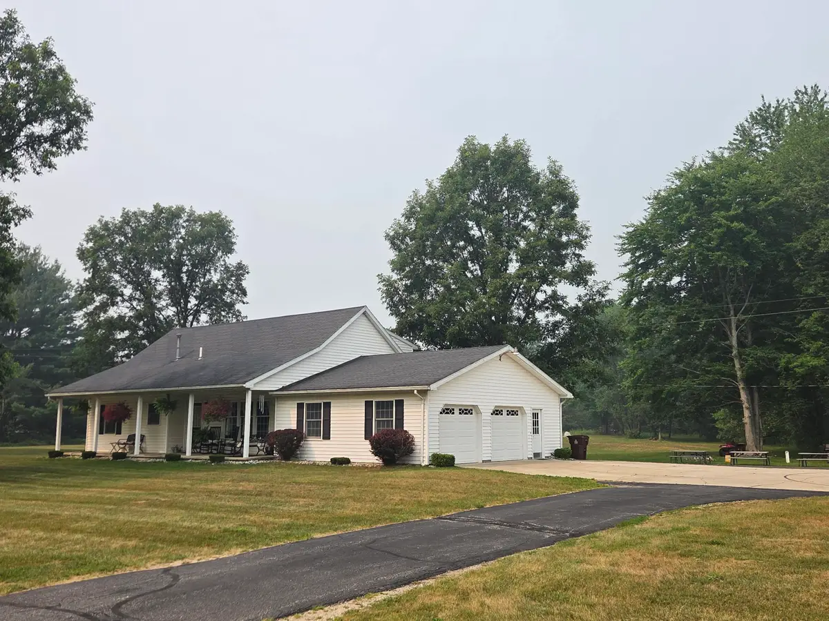 7202 S Garlock Road, Carson City, MI 48811 - #1