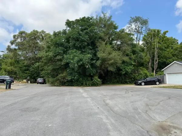 5708 Division S, Grand Rapids, MI 49548