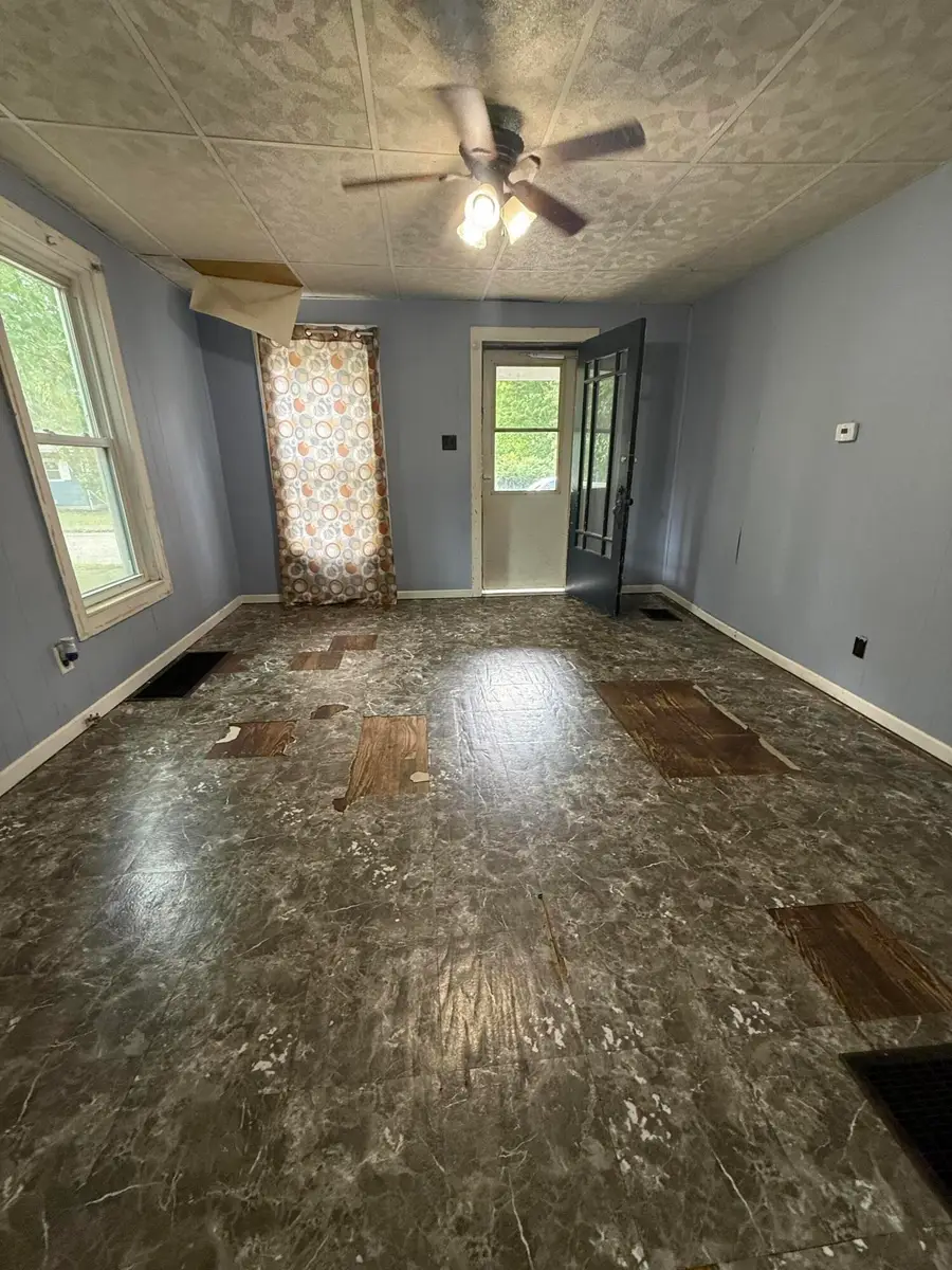 93 Howder Street, Hillsdale, MI 49242 - #3