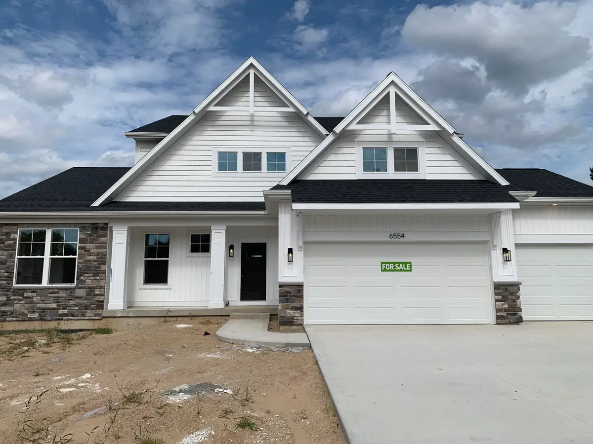 6554 Ravine Point Drive Ne, Rockford, MI 49341 - #1