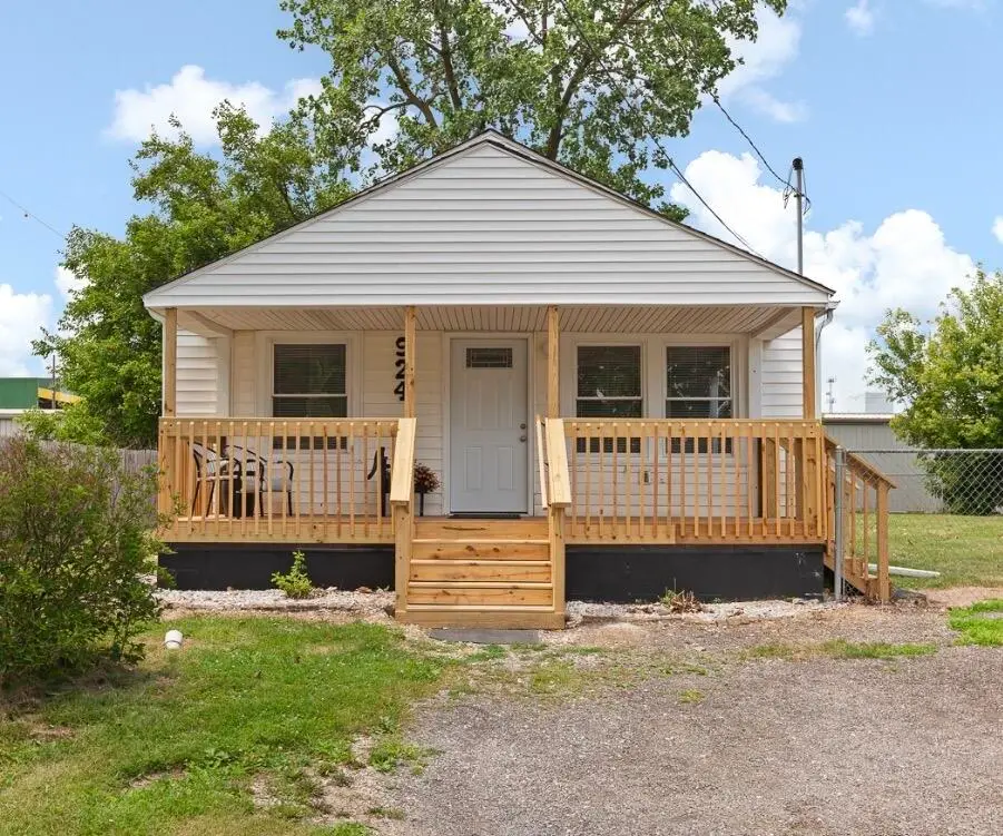 924 Oak Street, Adrian, MI 49221 - #1
