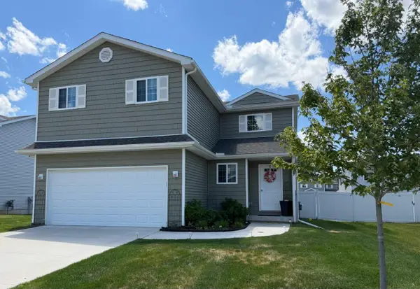 3963 Lotus Landing Circle, Waterford, MI 48329