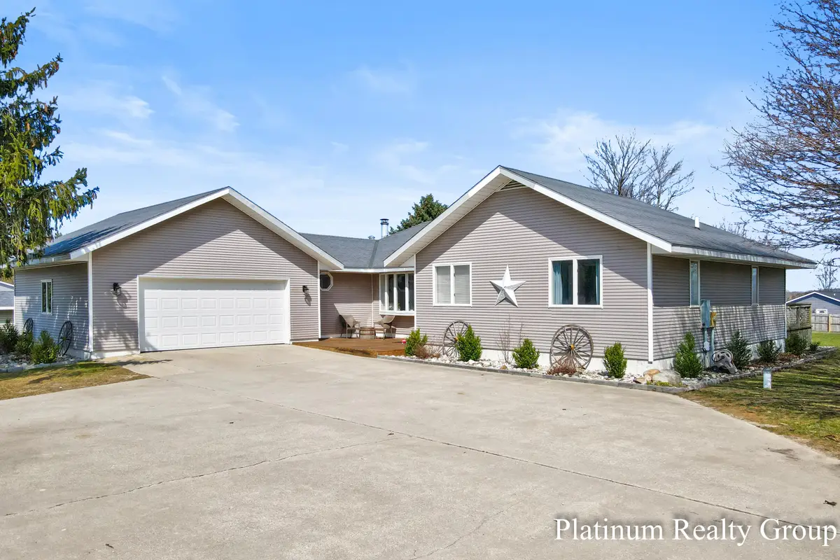 4834 W Elizabeth Drive, Shelby, MI 49455 - #1