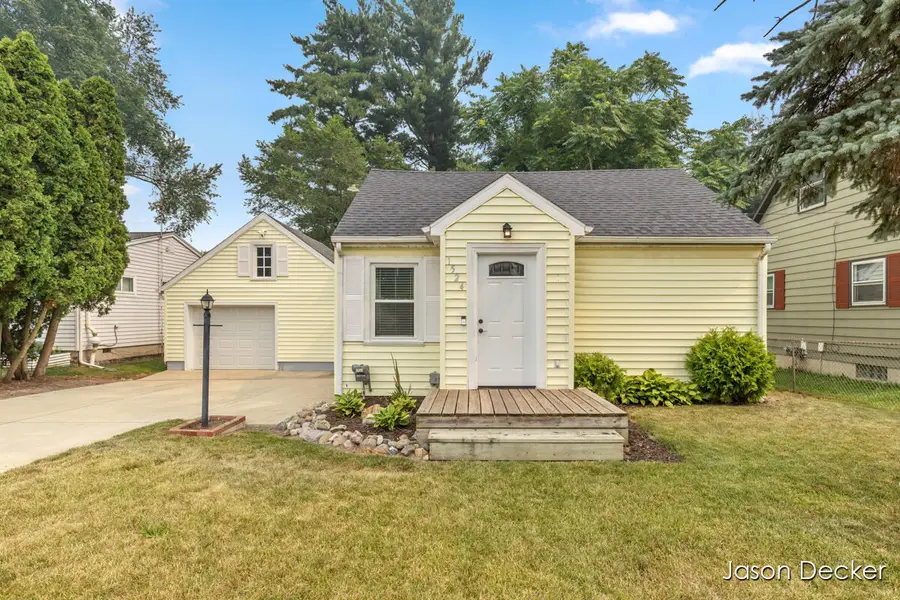 1524 Downey Street, Lansing, MI 48906 - #2