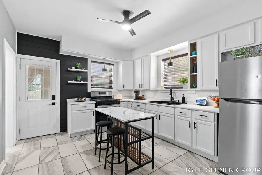 177 W 9th Street, Holland, MI 49423 - #3
