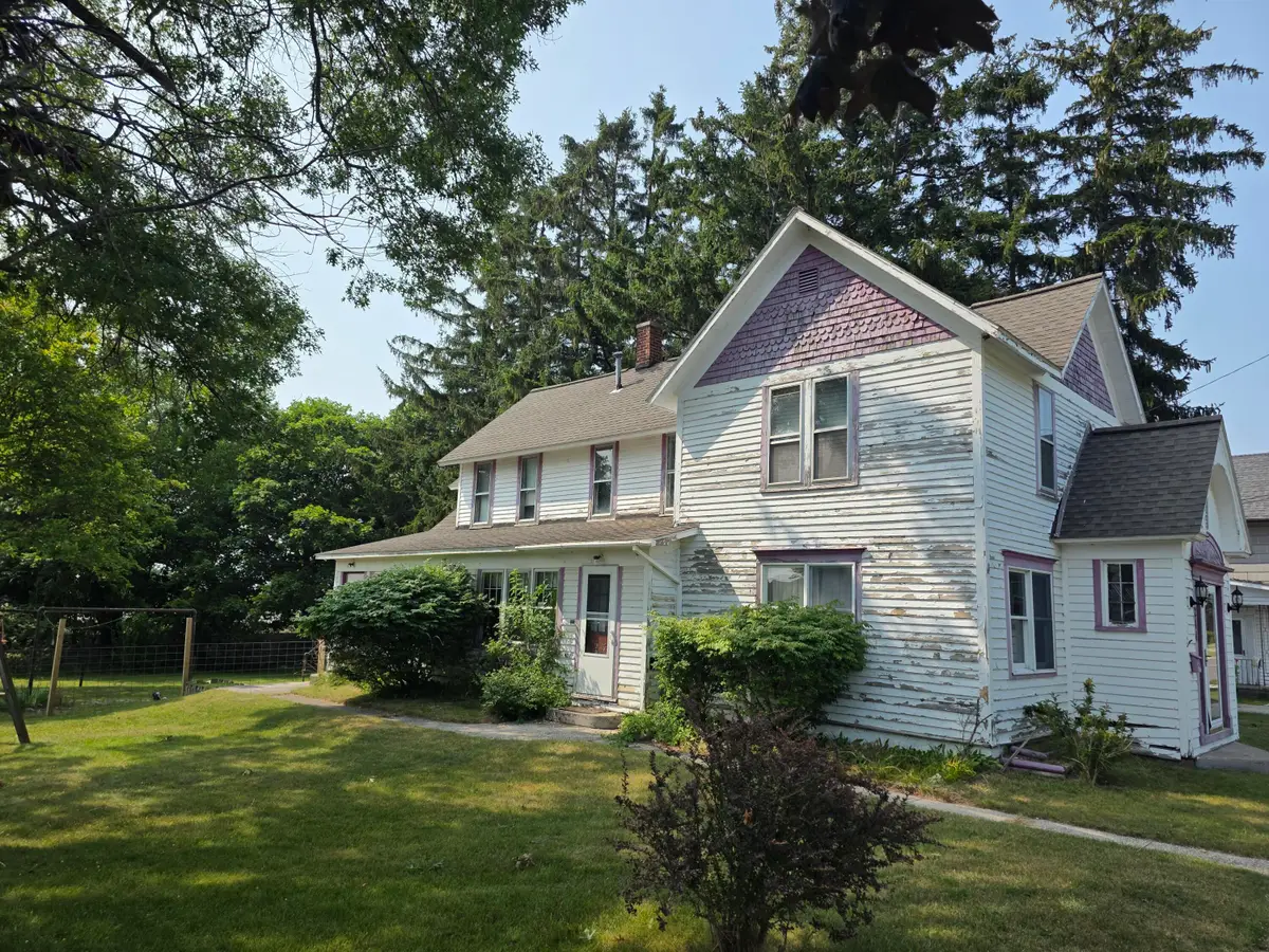 244 Washington Street, Manistee, MI 49660 - #1