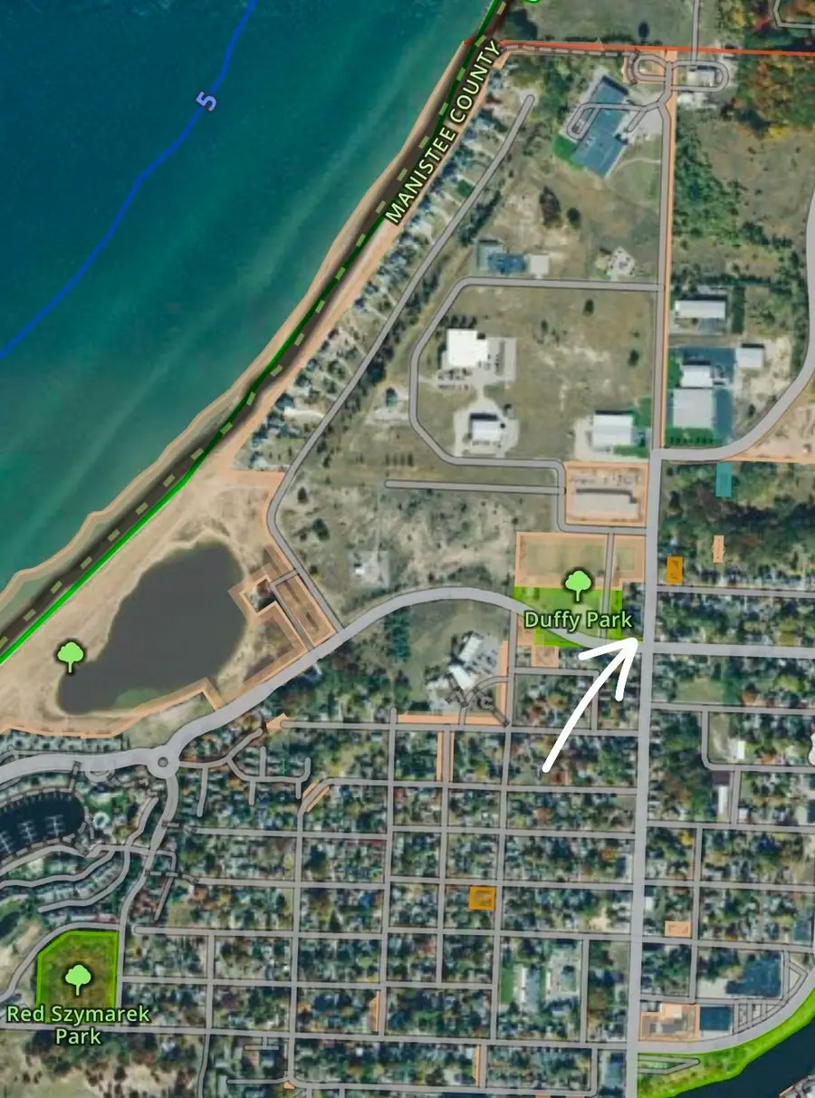 244 Washington Street, Manistee, MI 49660 - #2