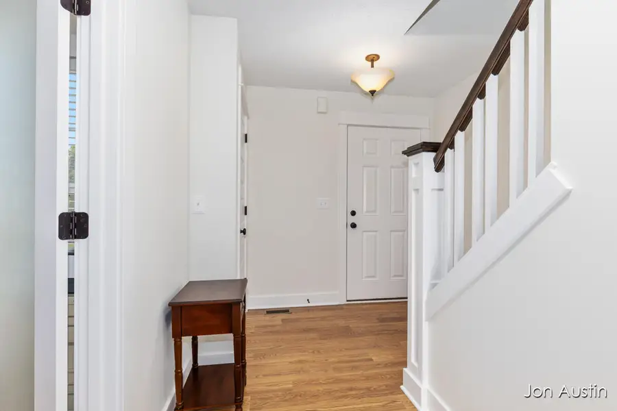 2929 E Morgan Trail Ne, Rockford, MI 49341 - #3