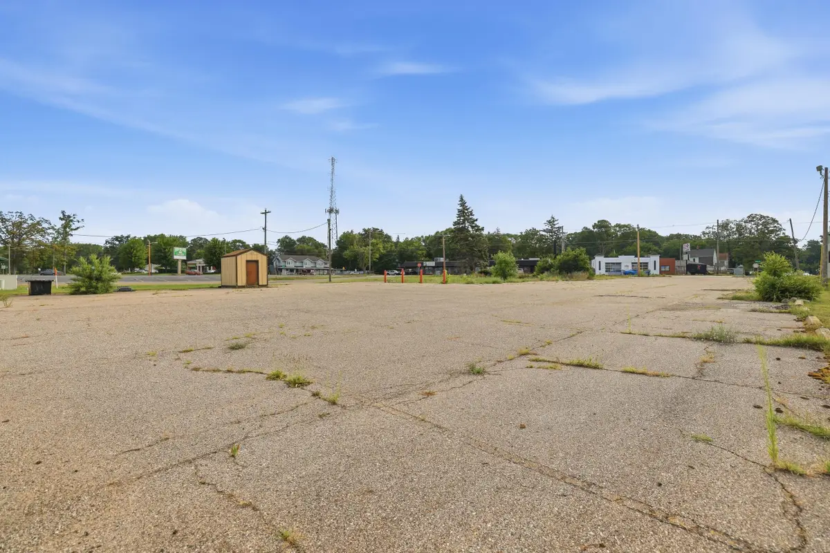 294 N River Avenue, Holland, MI 49424 - #1