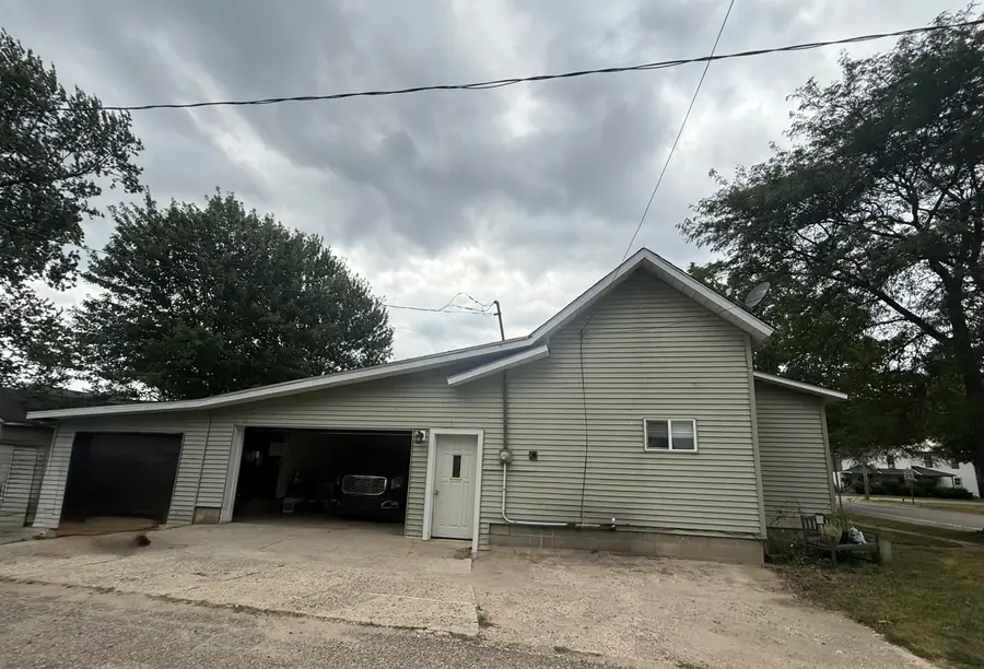408 Reed Street, Nashville, MI 49073 - #3