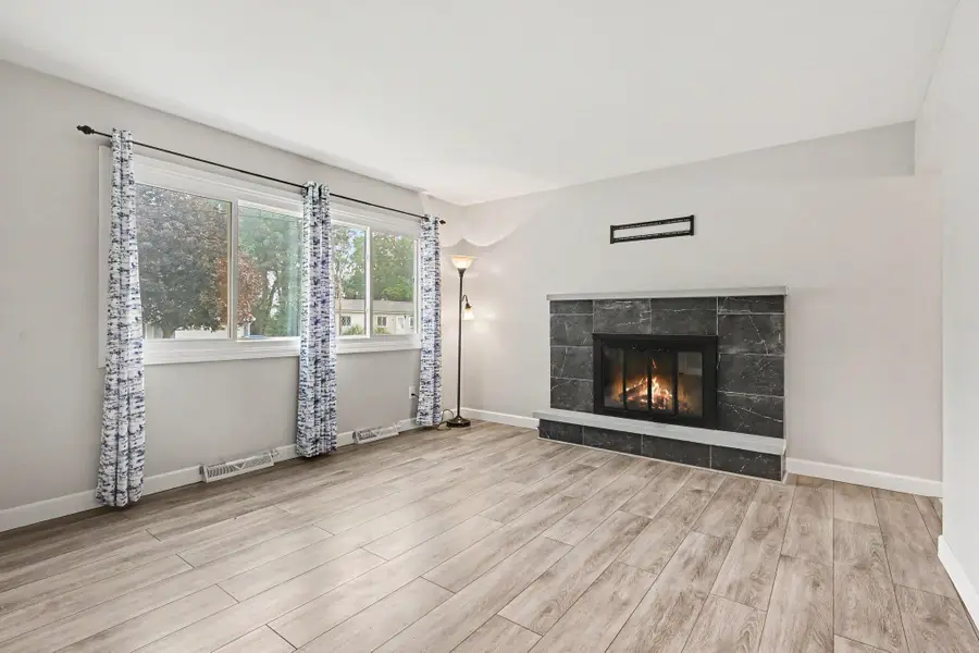 31 S New Moon Terrace S, Springfield, MI 49037 - #2