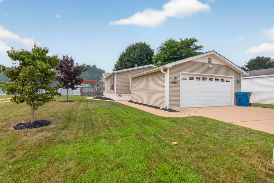 5688 Hawthorn Street #109, Kalamazoo, MI 49009 - #2