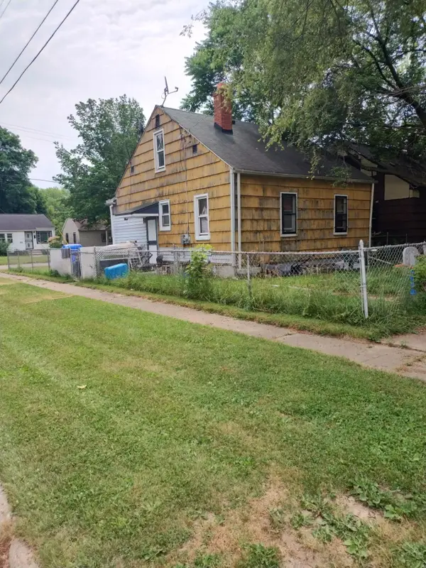 3621 Winona Street, Flint, MI 48504
