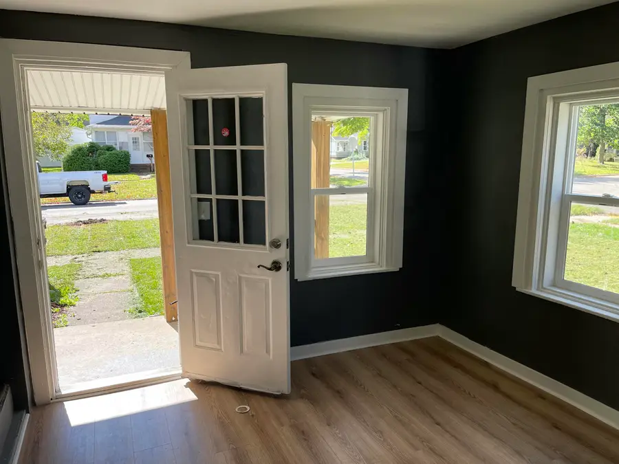 634 W Green Street, Marshall, MI 49068 - #3